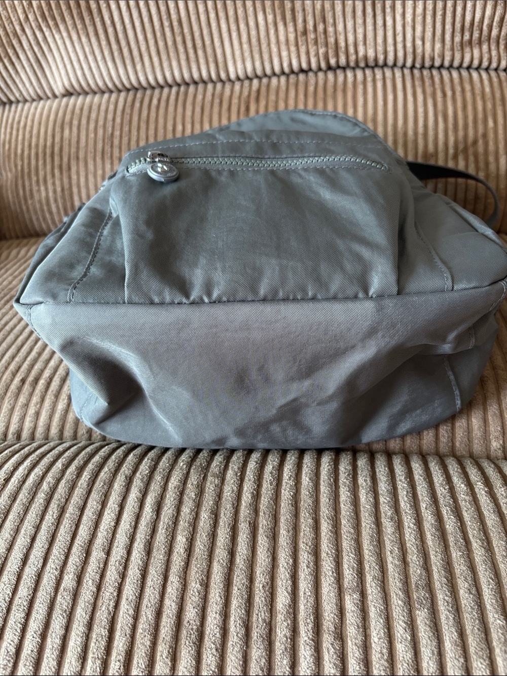 Gray nylon backpack - Picture 4 of 11